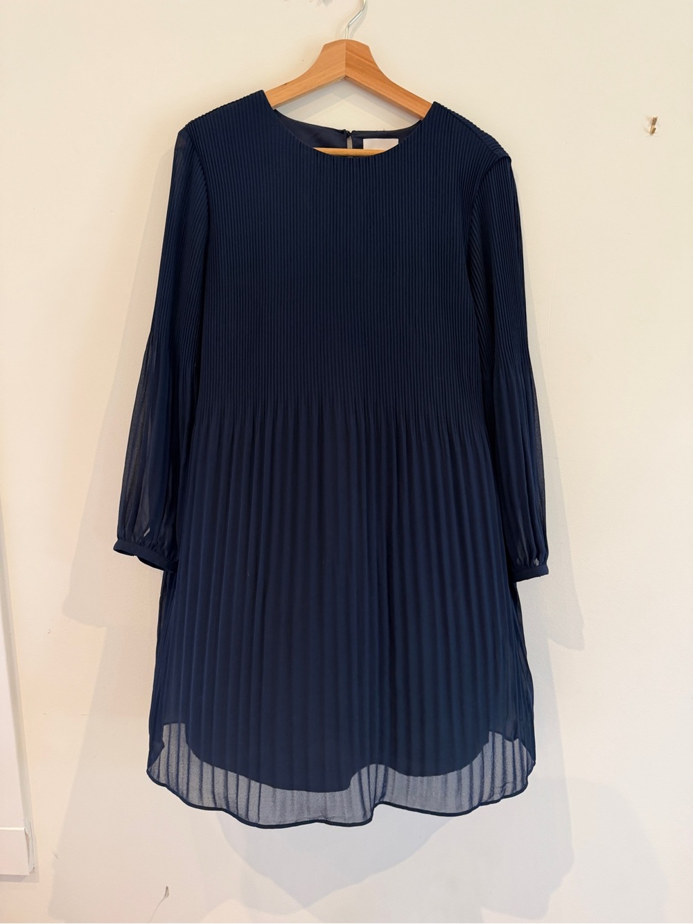Nine West long sleeve chiffon pleated dress